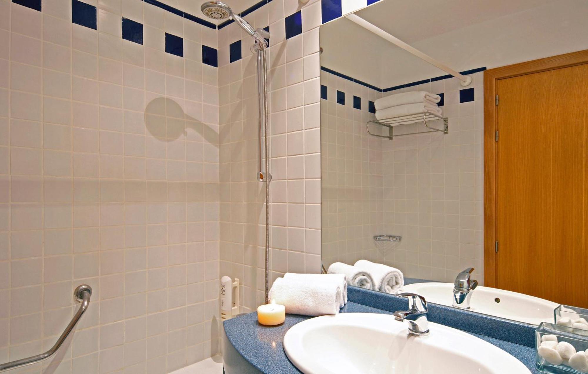 Holiday Inn Express Ciudad De Las Ciencias By Ihg Valencia Ngoại thất bức ảnh
